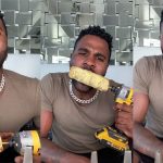 Jason Derulo Breaks his Front Teeth while eating corn with a power drill? Jason Derulo chipped his front teeth.