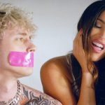 MGK shows Megan Fox’s photo – winning the Award for ‘Bloody Valentine’ MGK Award for 'Bloody Valentine'