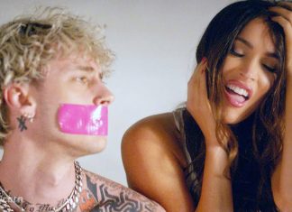 MGK shows Megan Fox’s photo – winning the Award for ‘Bloody Valentine’ MGK Award for 'Bloody Valentine'