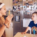 Karolina Protsenko sings for her little brother Leo – Baby Shark Karolina Protsenko sings for Leo