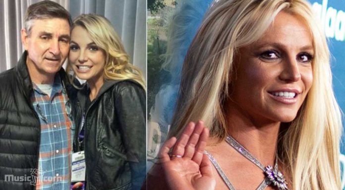 Britney Spears gets afraid by his father