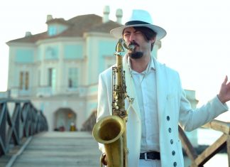 Titanic movie song, ‘My Heart Will Go On’ cover by Daniel Vitale Sax Titanic movie song, 'My Heart Will Go On' cover by Daniel Vitale Sax