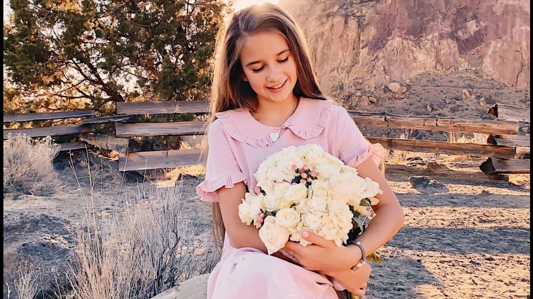 Karolina Protsenko made a bouquet for her mom