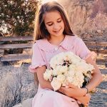Karolina Protsenko made a bouquet for her mom’s birthday – vlog Karolina Protsenko made a bouquet for her mom
