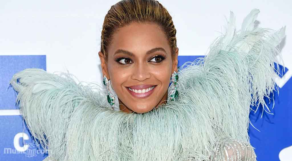 Beyoncé to Donate $500,000 to people