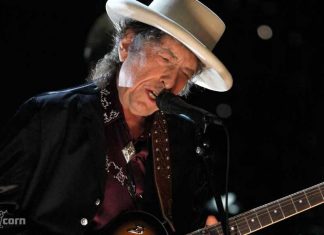 Bob Dylan sells his 58-year-old hard work to Universal Music Bob Dylan sells his whole songwritings