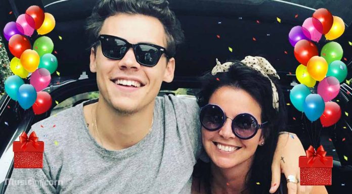 Harry Styles' birthday celebration with Mum