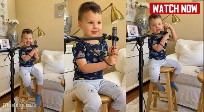 Leo trying to sing with her Sister Karolina