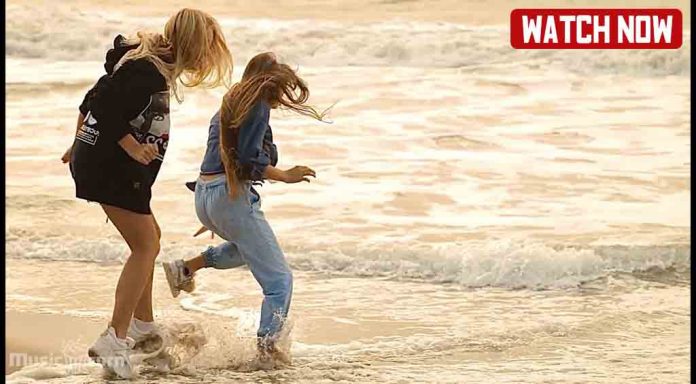 Karolina Protsenko and Barvina at the beach of Malibu