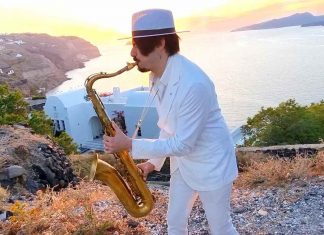 Daniele Vitale – Can’t Help Falling In Love – Sax Cover Daniele Vitale Sax plays Can't Help Falling In Love cover