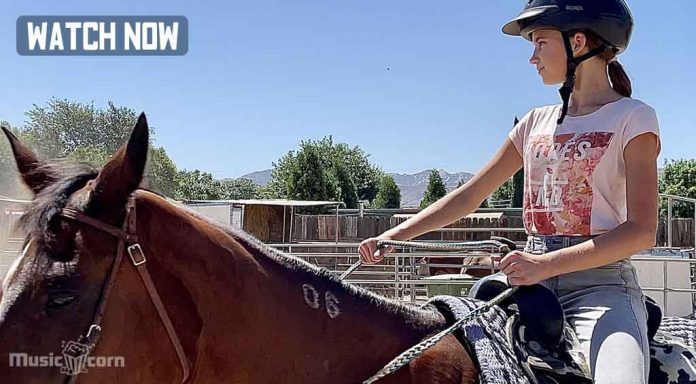 Karolina Jogging on the Horse