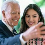 Olivia Rodrigo received a special gift from President Biden Olivia Rodrigo - special gift from President Biden