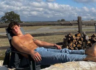 New Tattoo on Shawn Mendes – Checkout his latest body ink New Tattoo on Shawn Mendes