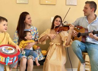 Emotional Ukrainian Mashup – Karolina Protsenko – Stop The War Emotional Ukrainian Mashup - Karolina Protsenko