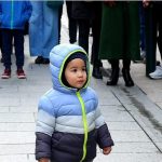 KID MESMERIZED BY STREET MUSICIANS – Allie Sherlock Performance KID MESMERIZED BY STREET MUSICIANS - Allie Sherlock
