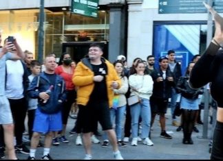 She is incredible – Allie Sherlock Cover – Don’t Stop Believing She is incredible - Allie Sherlock