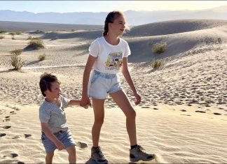 Hottest place in US – Karolina Protsenko and her brother – The sand dunes Hottest place in US - Karolina Protsenko