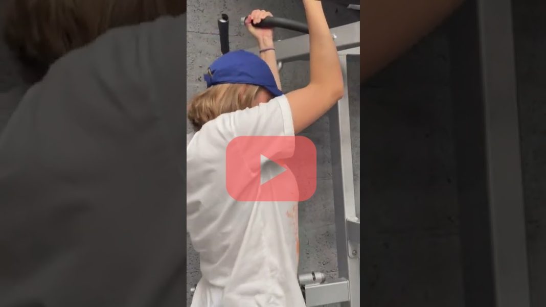 Pullup challenge - Allie Sherloc