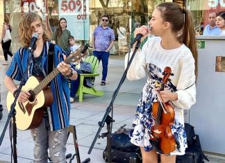 So romantic – Can’t Help Falling In Love by Karolina Protsenko So romantic - Can't Help Falling In Love