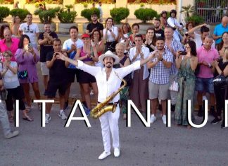 Street Sax Performance – TITANIUM by Daniele Vitale – Best Saxophonist Street Sax Performance - TITANIUM