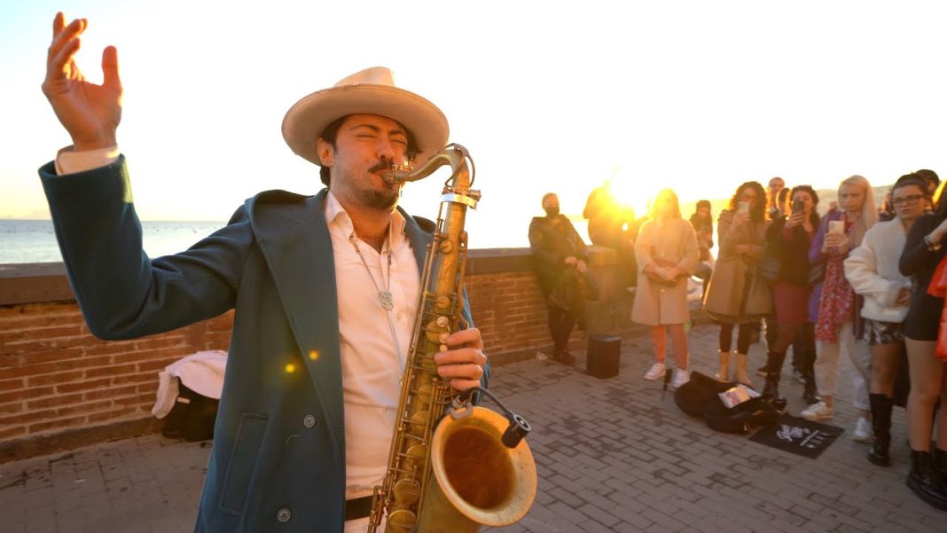 Crazy Street Sax Live | Coldplay