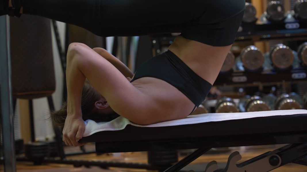 Hot workout routine by Jennifer Lopez