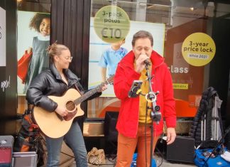 Tourist Shocks Everyone –  Unchained Melody | Allie Sherlock Tourist Shocks Everyone - Unchained Melody