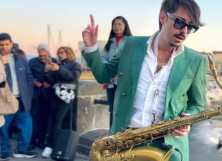 GLORIA – Saxophone Cover by Daniele Vitale GLORIA - Saxophone Cover by Daniele Vitale