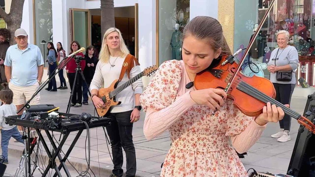 He asks to play Despacito - Karolina Protsenko