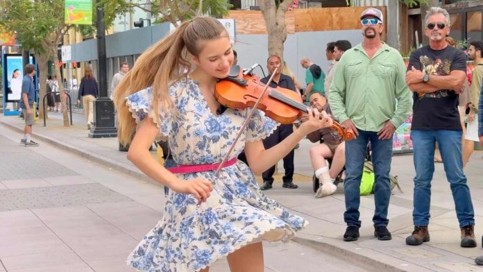 Italian Song - Felicità Violin cover by Karolina Protsenko